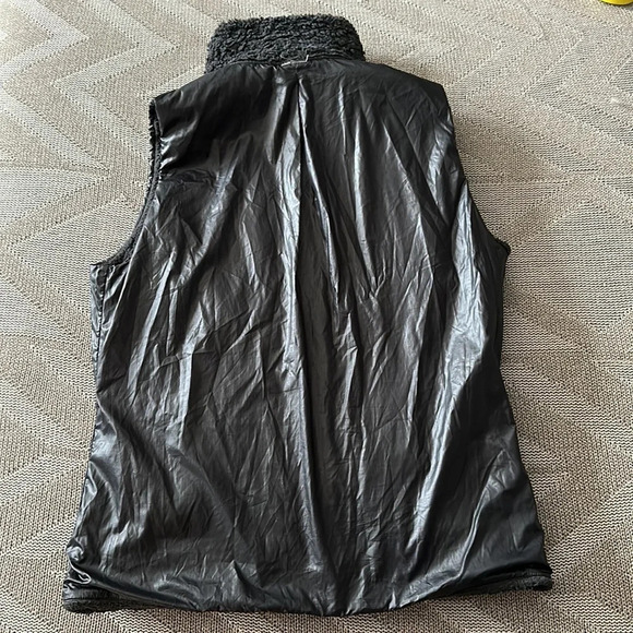 Patagonia Reversible Vest - Picture 10 of 10